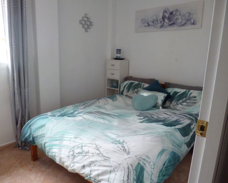 4 makuuhuone Huvila myytävänä paikassa Playa Flamenca - 399 995 € (Ref: 9242409)