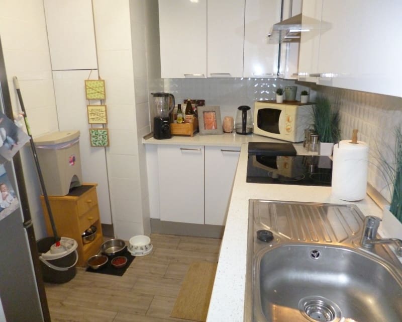 4 makuuhuone Huvila myytävänä paikassa Playa Flamenca - 399 995 € (Ref: 9242409)