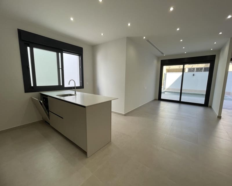 3 slaapkamer Villa te koop in Heredades met zwembad - € 359.900 (Ref: 9297085)