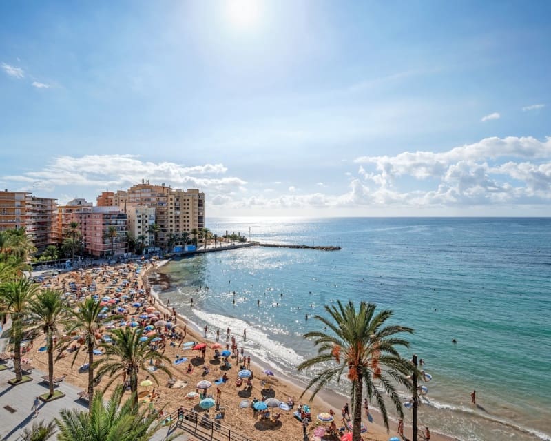 3 quarto Apartamento para venda em Torrevieja - 475 000 € (Ref: 9306338)