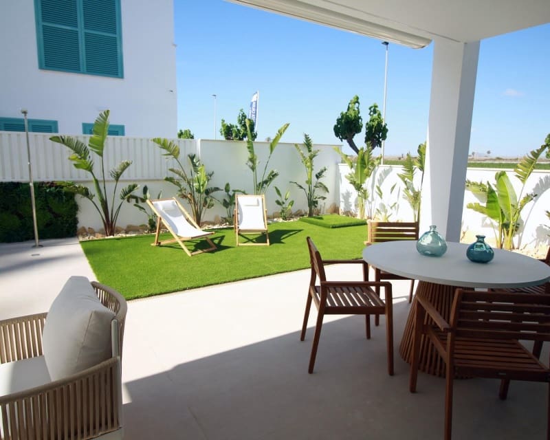 Bungalow de 2 habitaciones en Torre de la Horadada en venta con piscina - 375.000 € (Ref: 9321592)