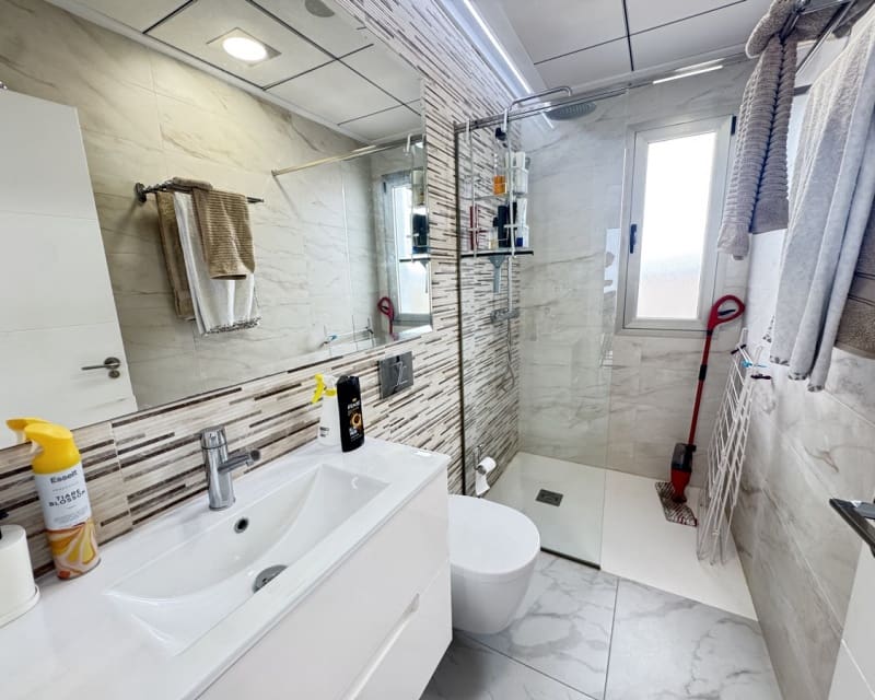 5 slaapkamer Villa te koop in Villamartin met zwembad - € 480.000 (Ref: 9321680)