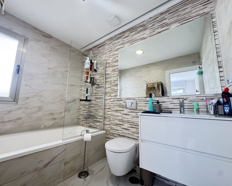 5 slaapkamer Villa te koop in Villamartin met zwembad - € 480.000 (Ref: 9321680)