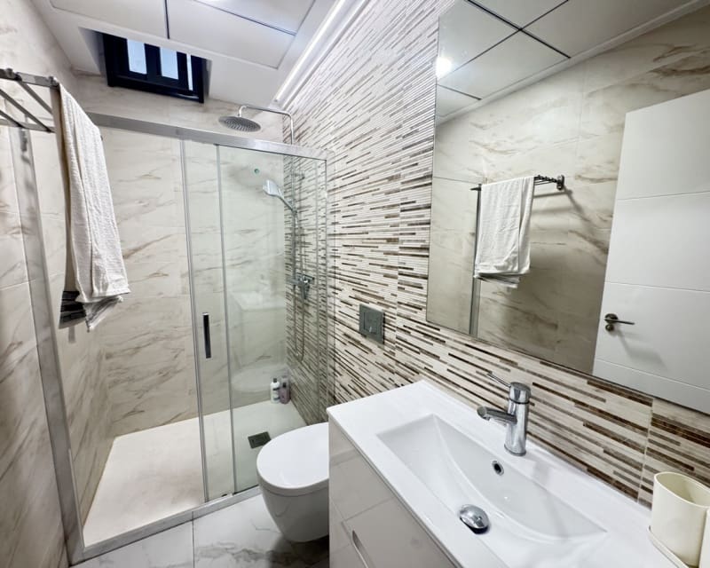 5 slaapkamer Villa te koop in Villamartin met zwembad - € 480.000 (Ref: 9321680)