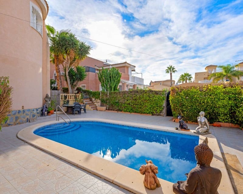 2 chambre Villa/Maison à vendre à Ciudad Quesada avec piscine - 325 000 € (Ref: 9367247)