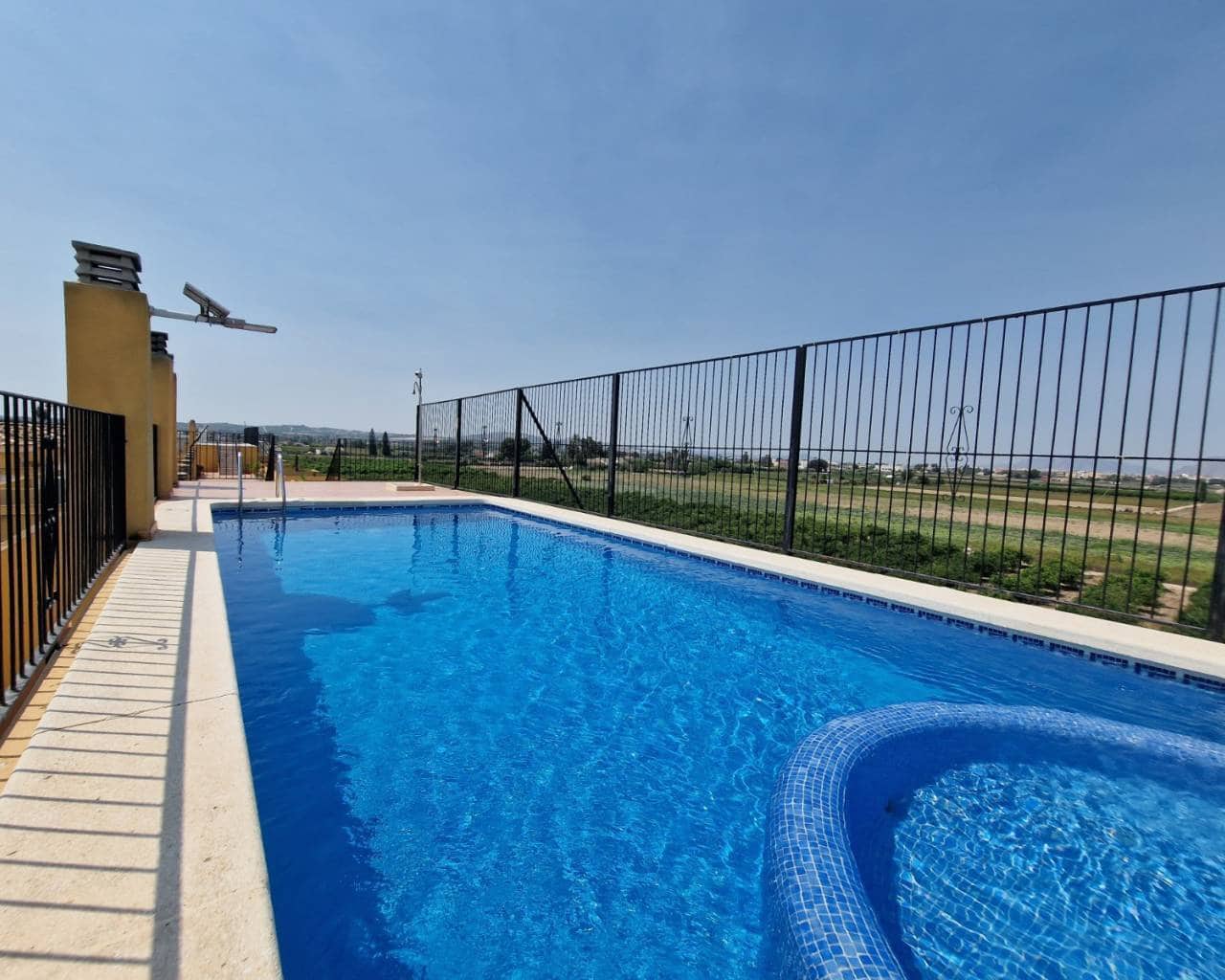 2 chambre Appartement à vendre à Daya Nueva avec piscine - 125 000 € (Ref: 9378898)