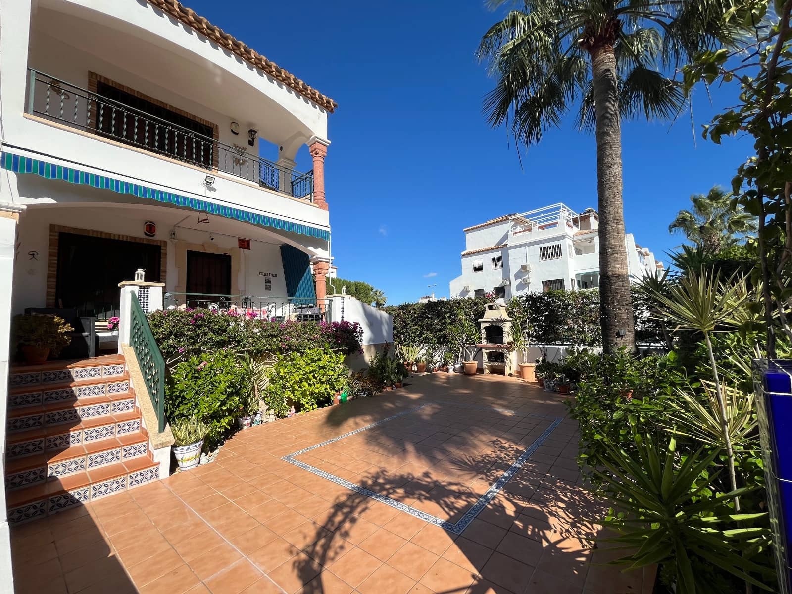 2 soveværelse Lejlighed til salg i Villamartin med swimmingpool - € 199.995 (Ref: 9387731)