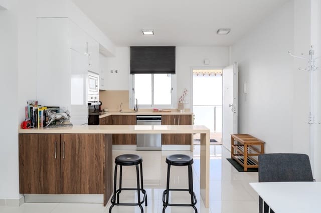 2 chambre Appartement à vendre à Punta Prima, Orihuela avec piscine - 289 000 € (Ref: 9390754)