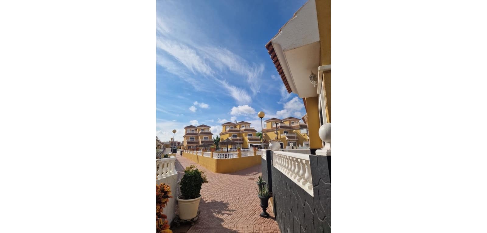3 camera da letto Casa in vendita in Playa Flamenca con piscina - 295.000 € (Rif: 9395864)