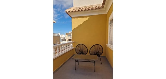 3 quarto Casa em Banda para venda em Playa Flamenca, Orihuela com piscina - 295 000 € (Ref: 9395864)