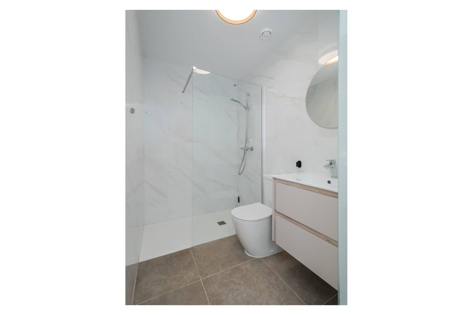 2 sovrum Lägenhet till salu i Playa Flamenca med pool - 380 000 € (Ref: 9398297)