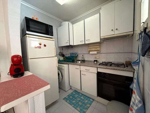 2 bedroom Apartment for sale in Playa del Acequión, Torrevieja with pool - € 134,000 (Ref: 9403203)