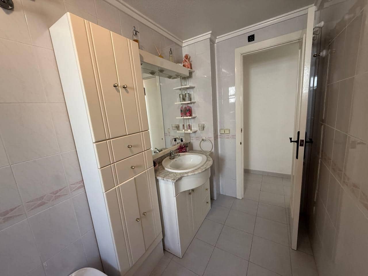 2 sypialnia Apartament na sprzedaż w Torrevieja z basenem - 134 000 € (Ref: 9403203)