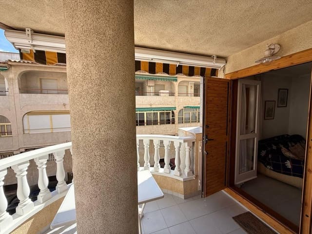 2 bedroom Apartment for sale in Playa del Acequión, Torrevieja with pool - € 134,000 (Ref: 9403203)