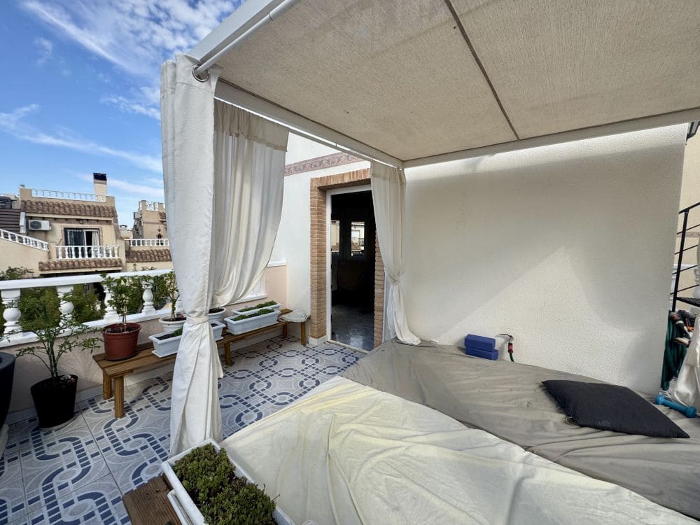 3 slaapkamer Huis te koop in Playa Flamenca met zwembad - € 229.995 (Ref: 9406428)