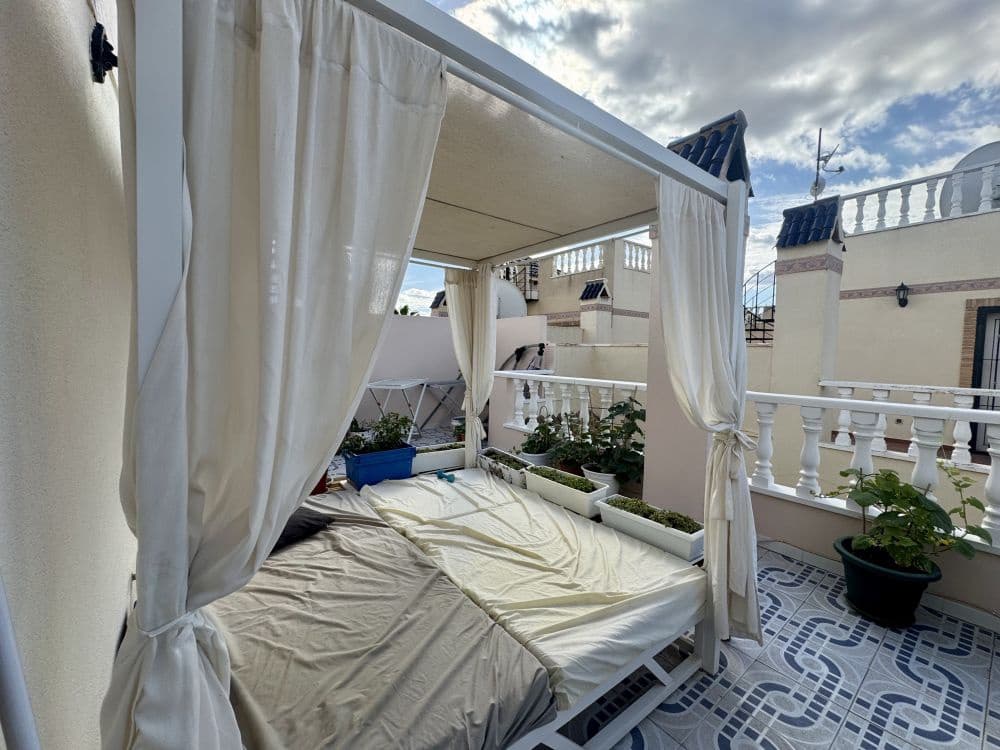 3 slaapkamer Huis te koop in Playa Flamenca met zwembad - € 229.995 (Ref: 9406428)