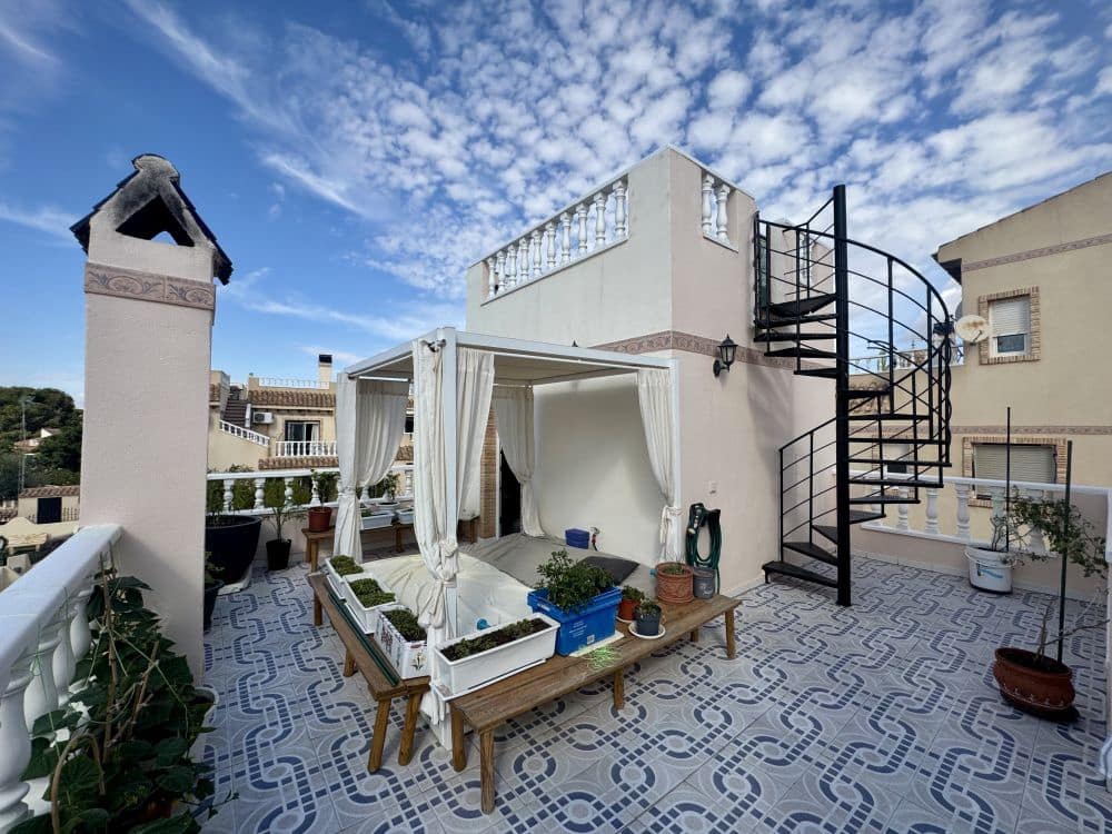 3 slaapkamer Huis te koop in Playa Flamenca met zwembad - € 229.995 (Ref: 9406428)