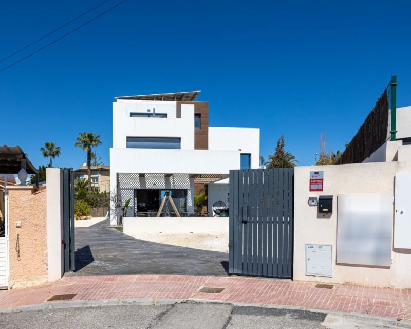 3 camera da letto Villa in vendita in Ciudad Quesada con piscina - 699.000 € (Rif: 9407935)