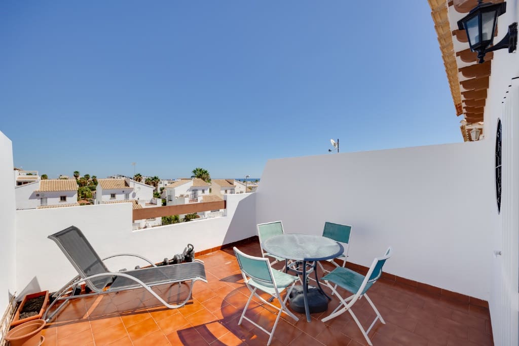 2 soverom Hus til salgs i Orihuela Costa med svømmebasseng - € 189 999 (Ref: 9407940)