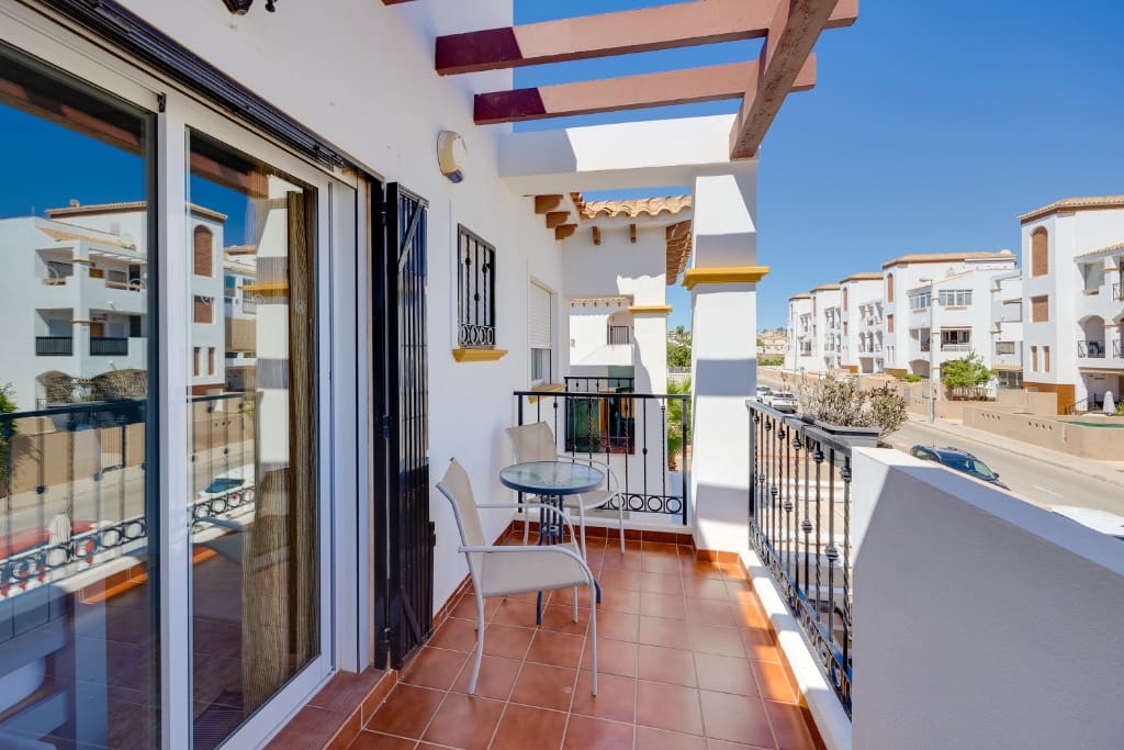 2 soverom Hus til salgs i Orihuela Costa med svømmebasseng - € 189 999 (Ref: 9407940)