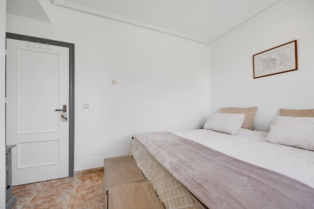 2 soverom Hus til salgs i Orihuela Costa med svømmebasseng - € 189 999 (Ref: 9407940)