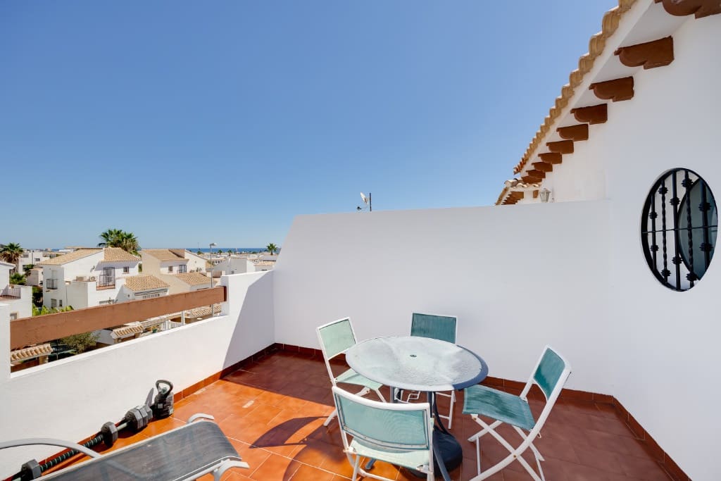 2 soverom Hus til salgs i Orihuela Costa med svømmebasseng - € 189 999 (Ref: 9407940)