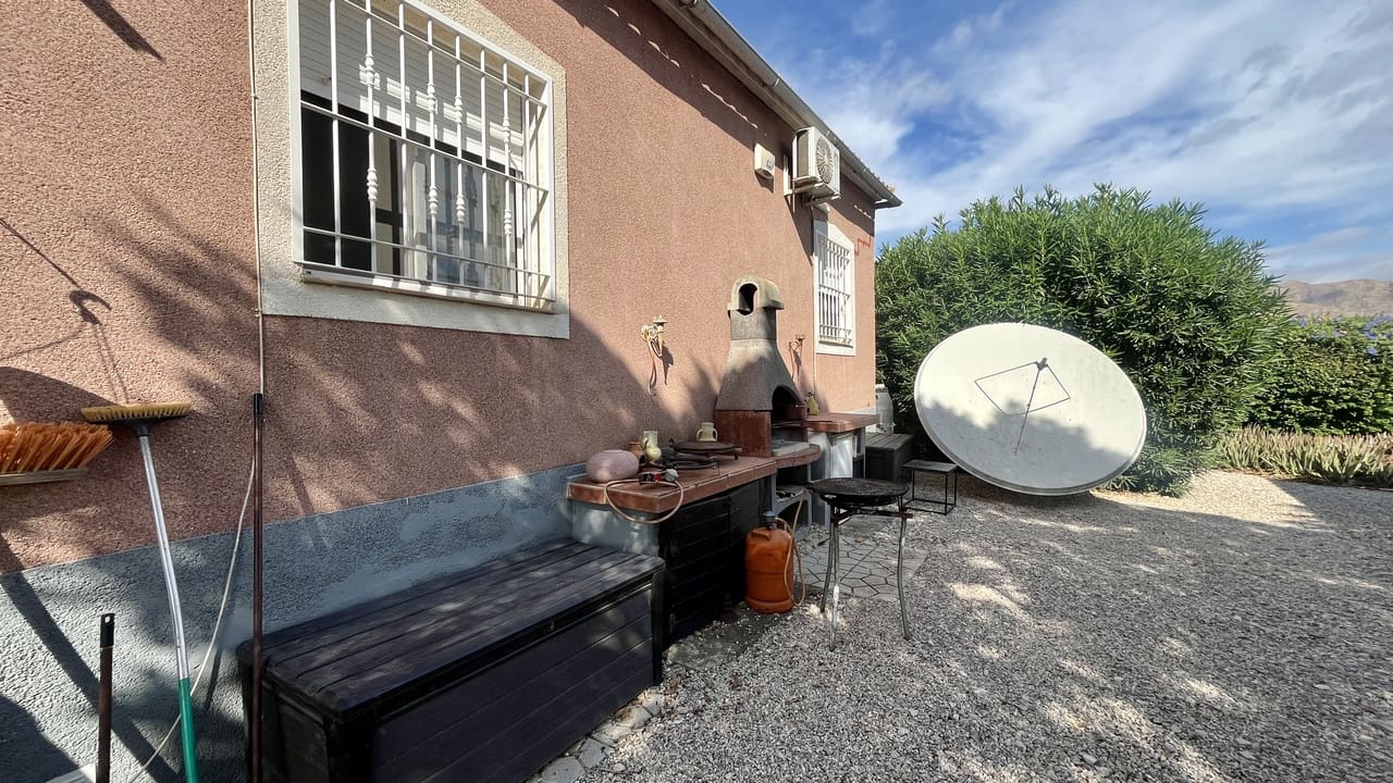 3 sovrum Villa till salu i Orihuela med pool - 400 000 € (Ref: 9410825)