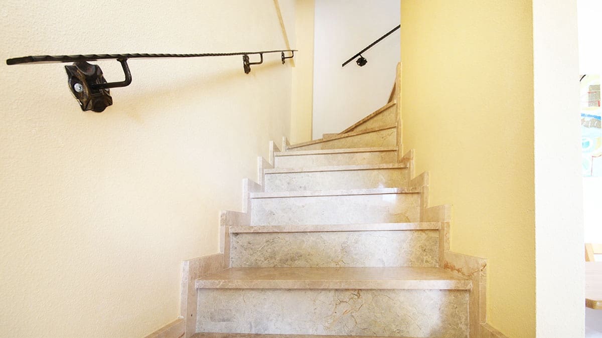 3 bedroom Townhouse for sale in Villamartin with pool - € 164,950 (Ref: 9410832)