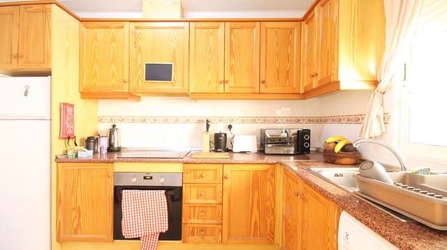 3 bedroom Townhouse for sale in Villamartin, Orihuela with pool - € 164,950 (Ref: 9410832)