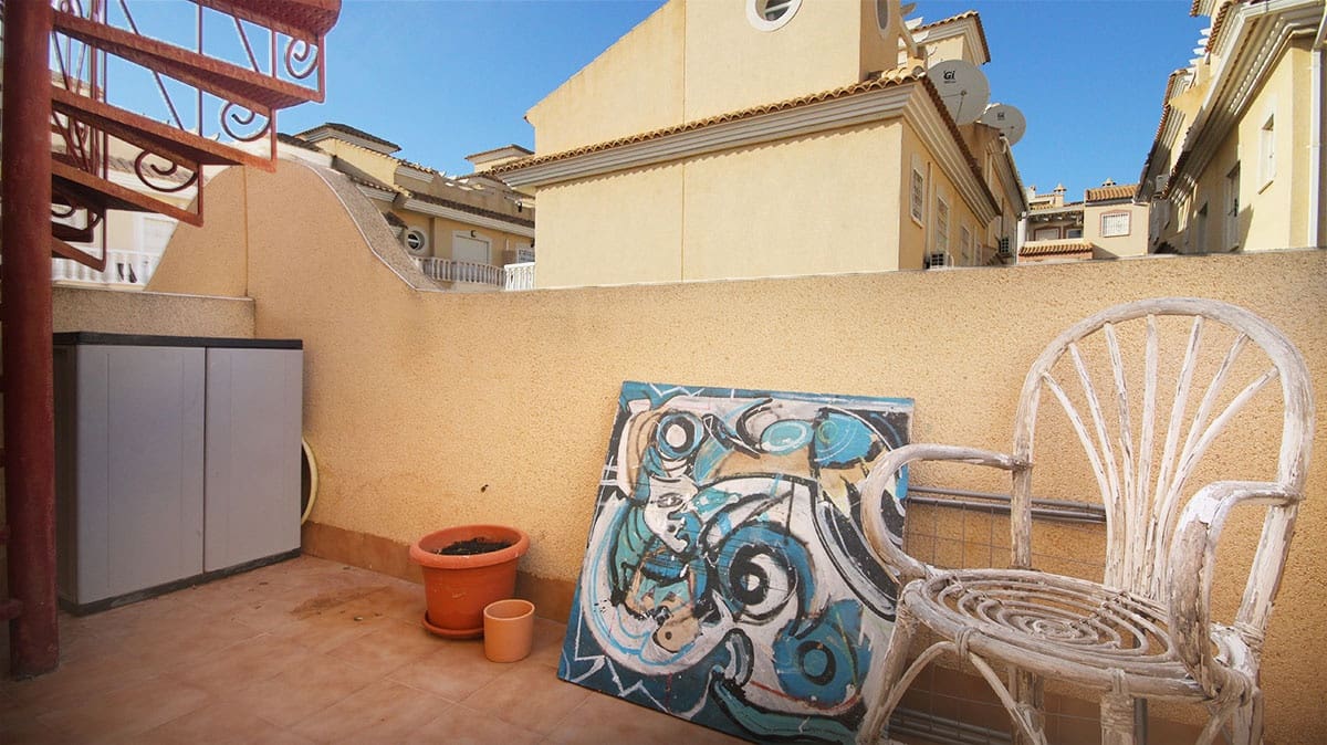 3 bedroom Townhouse for sale in Villamartin with pool - € 164,950 (Ref: 9410832)