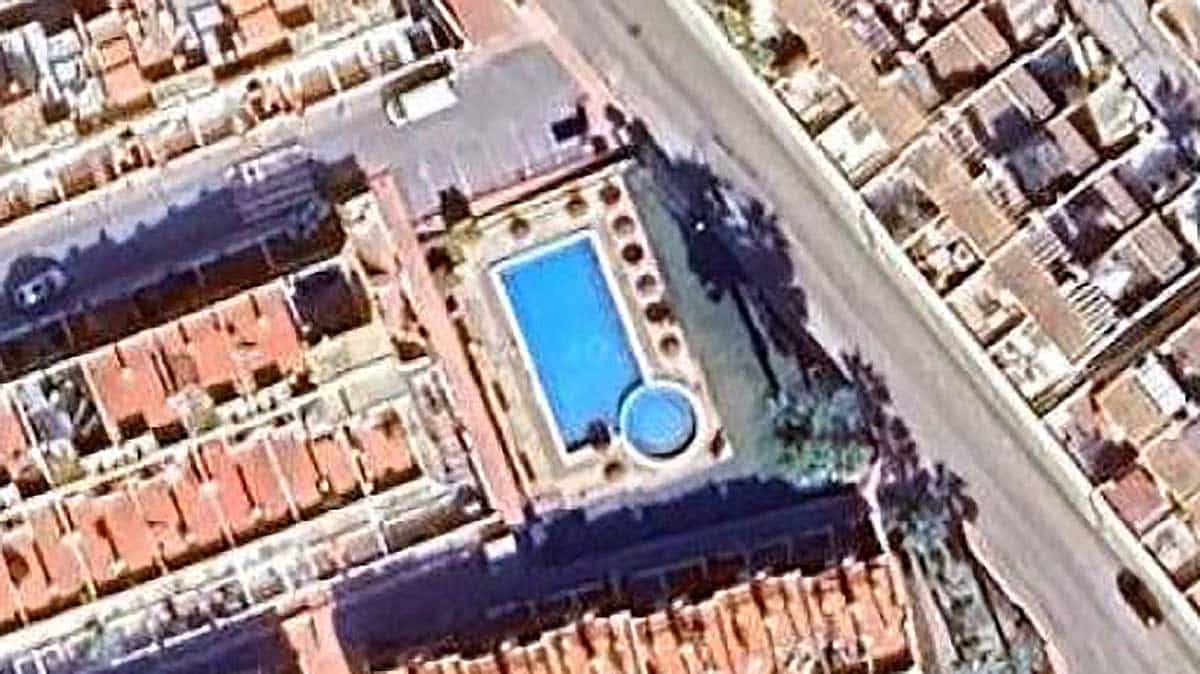 3 bedroom Townhouse for sale in Villamartin with pool - € 164,950 (Ref: 9410832)