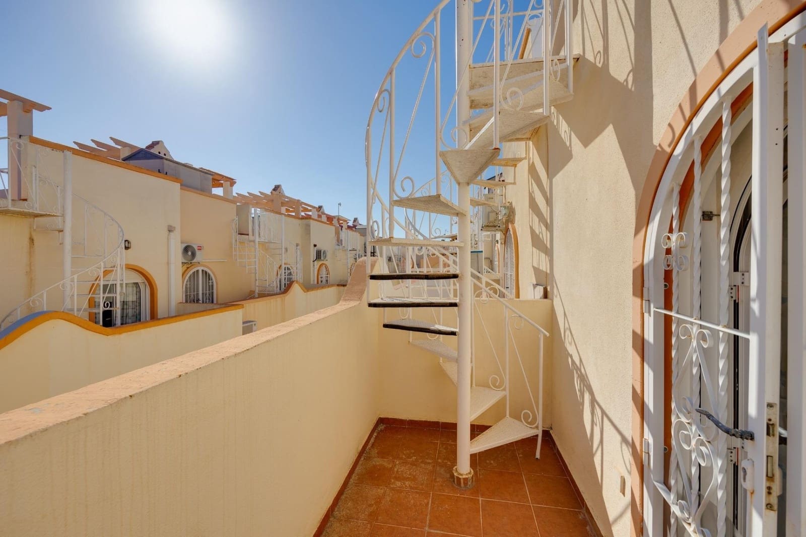 2 chambre Maison de Ville à vendre à La Florida avec piscine - 145 000 € (Ref: 9415835)