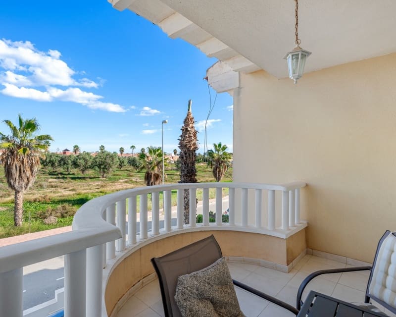 2 soveværelse Lejlighed til salg i Ciudad Quesada med swimmingpool - € 159.000 (Ref: 9415842)