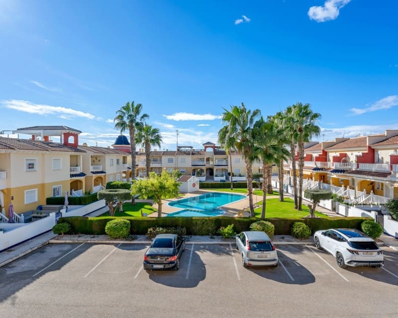 2 soveværelse Lejlighed til salg i Ciudad Quesada med swimmingpool - € 159.000 (Ref: 9415842)