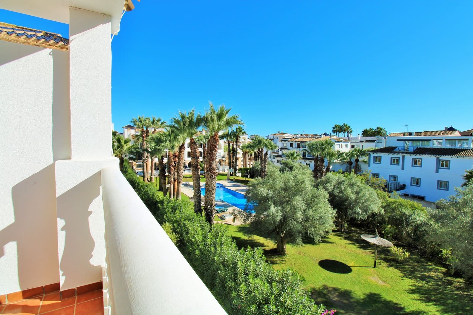 2 bedroom Apartment for sale in Villamartin with pool - € 169,900 (Ref: 9427016)