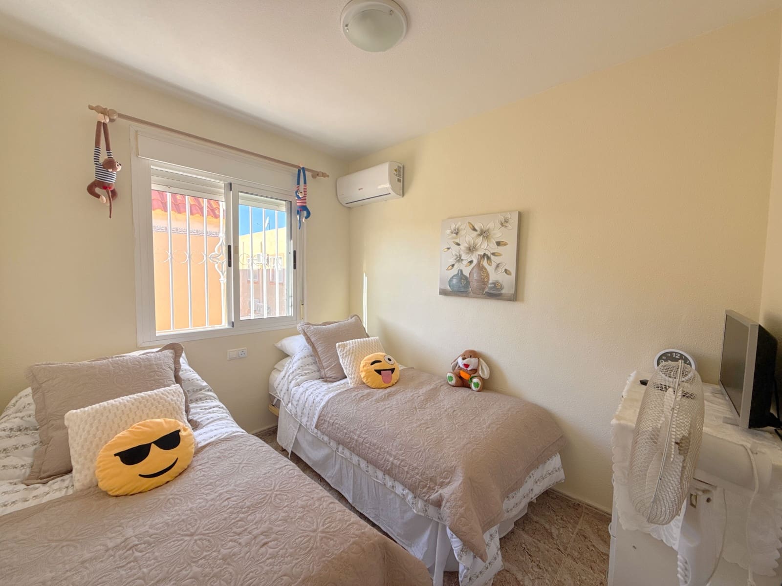 2 bedroom Townhouse for sale in La Zenia with pool - € 209,950 (Ref: 9427024)