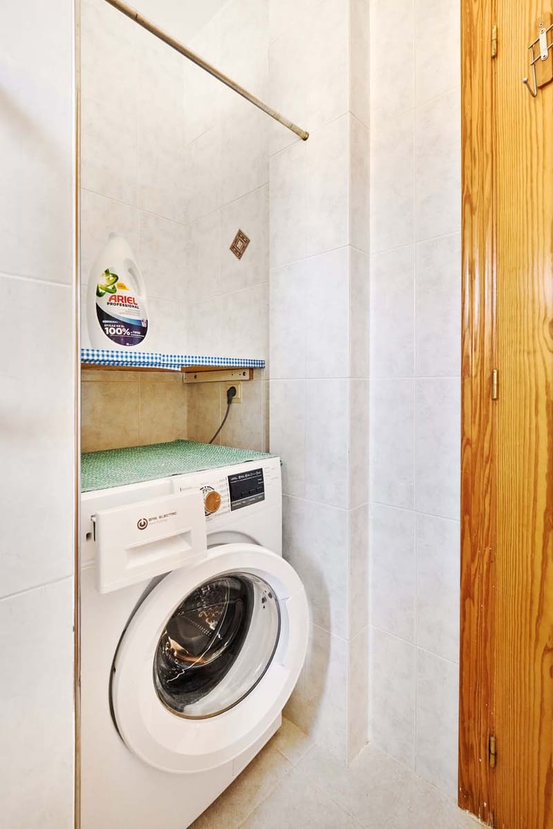 7 bedroom Villa for sale in Pinar de Campoverde with pool - € 575,000 (Ref: 9427028)