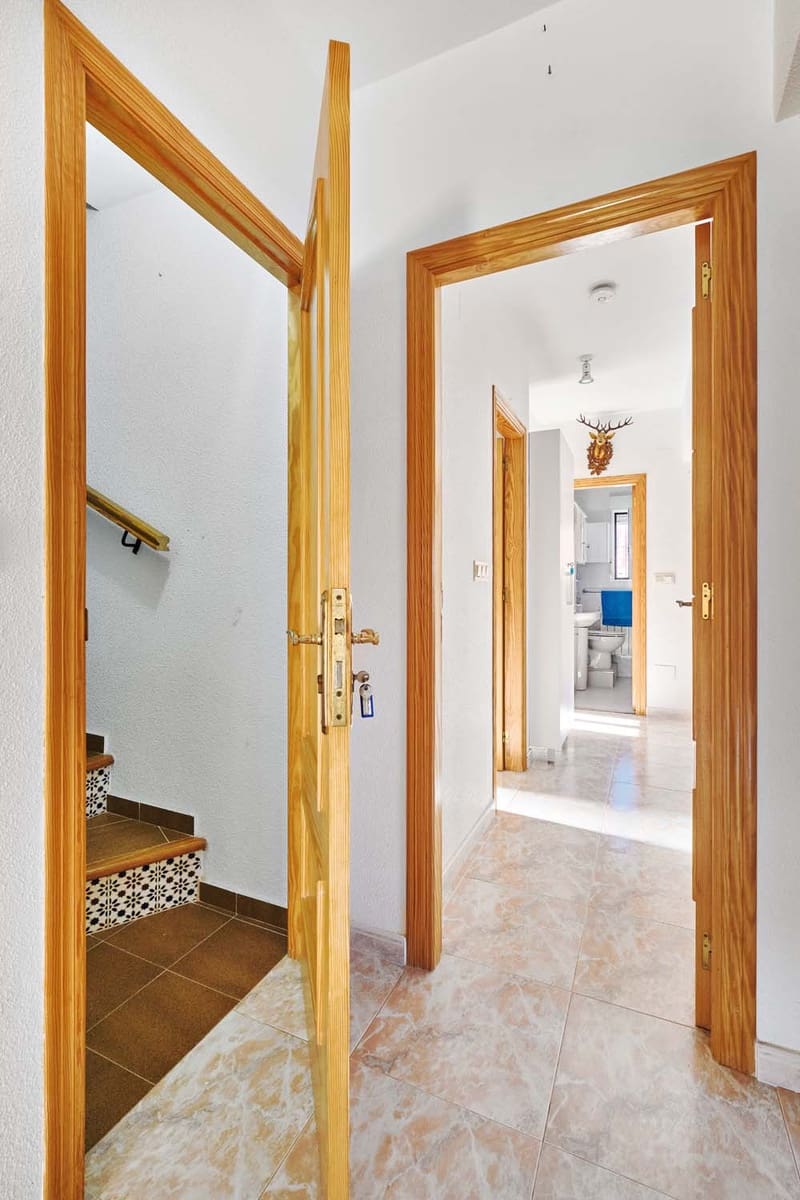 7 bedroom Villa for sale in Pinar de Campoverde with pool - € 575,000 (Ref: 9427028)