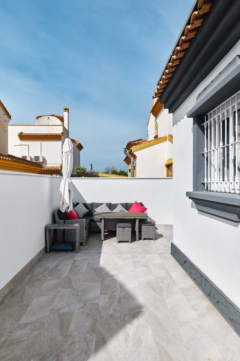 3 slaapkamer Villa te koop in Pinar de Campoverde met zwembad - € 375.000 (Ref: 9427029)