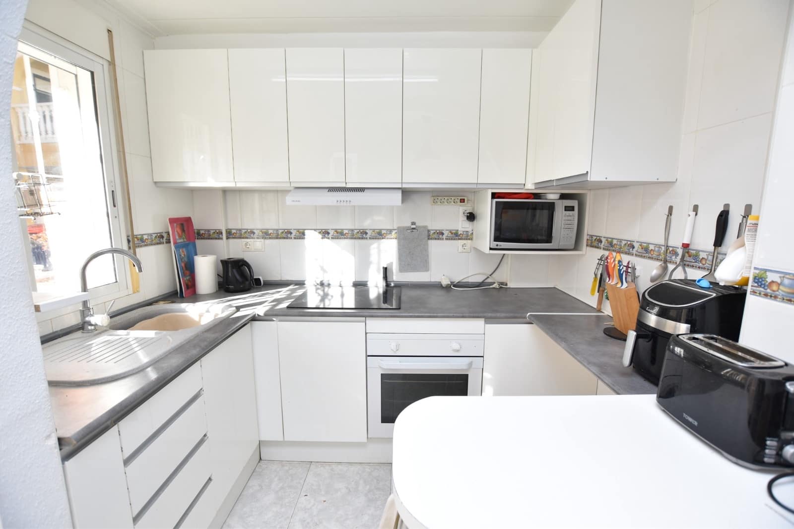 2 makuuhuone Omakotitalo myytävänä paikassa Algorfa mukana uima-altaan - 135 000 € (Ref: 9431204)