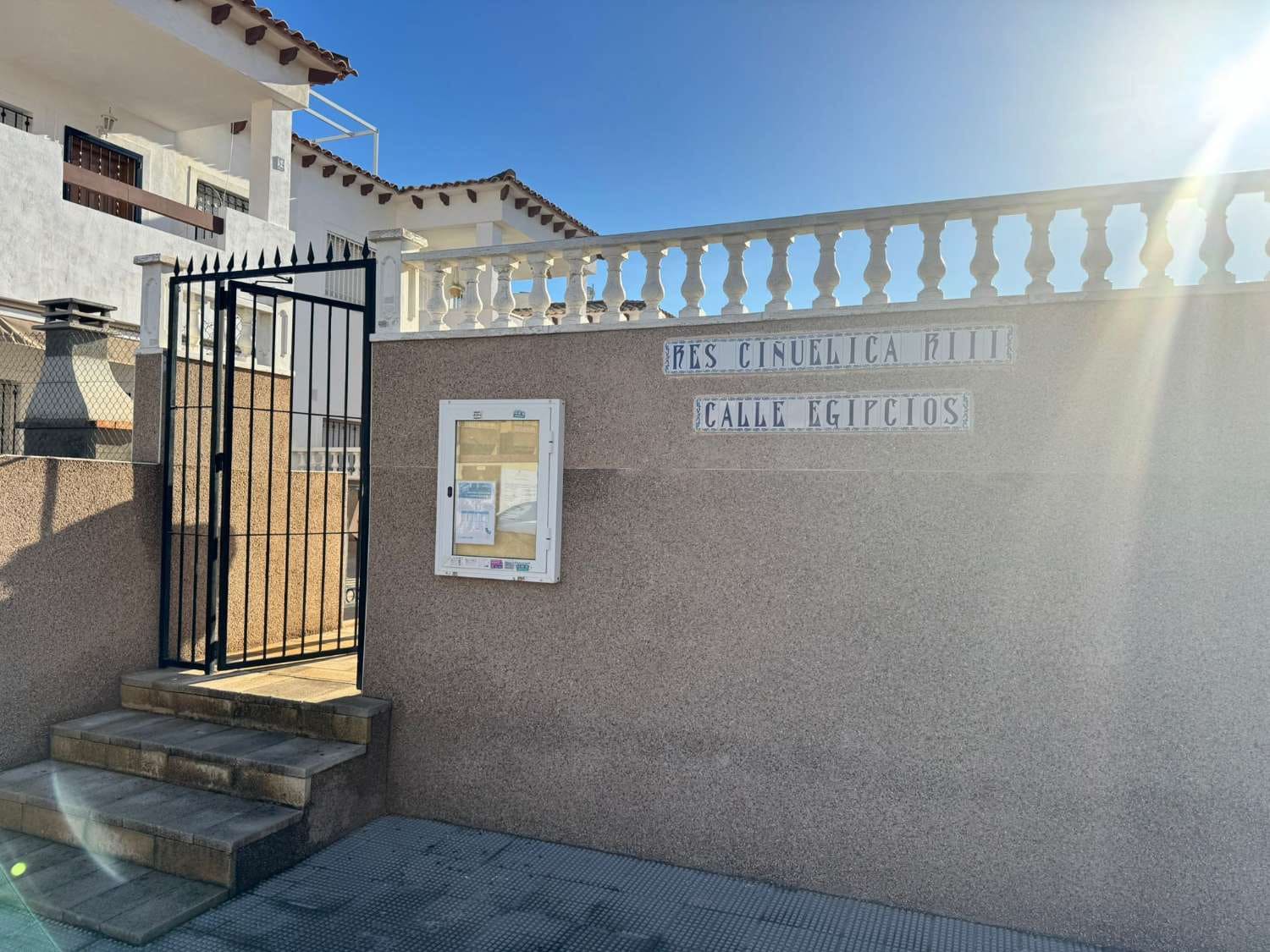 2 bedroom Apartment for sale in Orihuela Costa with pool - € 159,900 (Ref: 9438448)