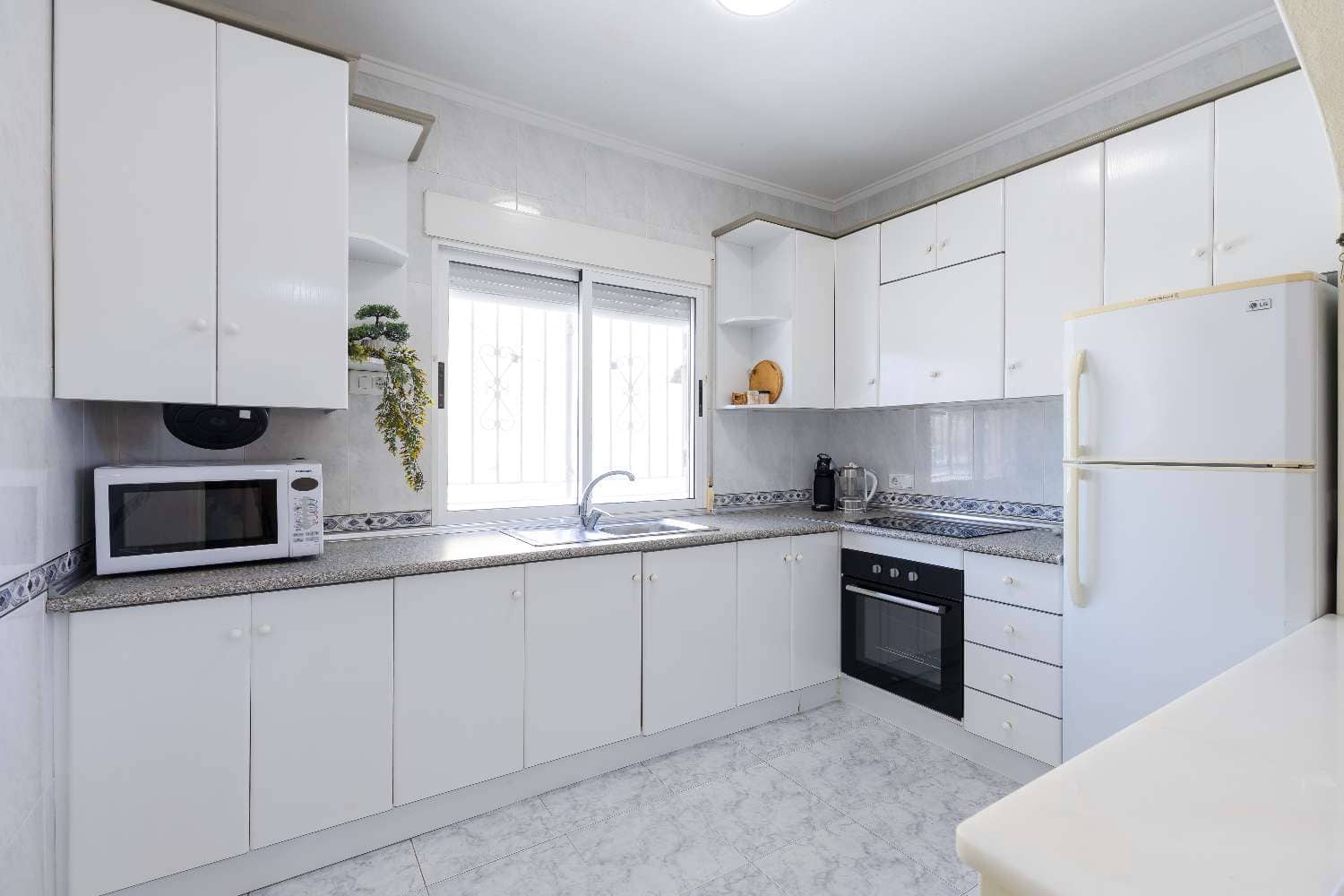 2 Zimmer Haus zu verkaufen in Villamartin mit Pool - 249.000 € (Ref: 9438449)