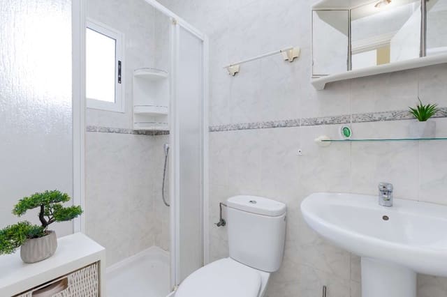 2 Zimmer Haus zu verkaufen in Villamartin, Orihuela mit Pool - 249.000 € (Ref: 9438449)