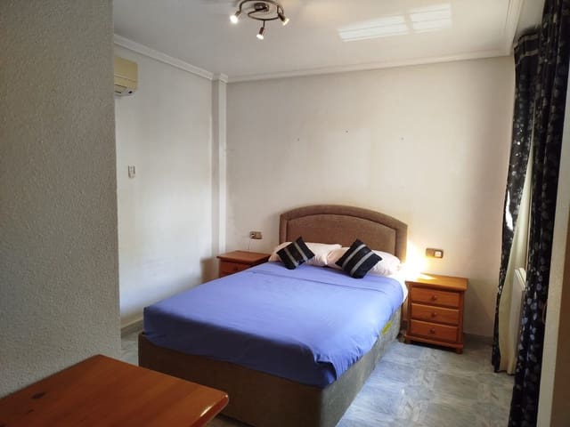 3 slaapkamer Villa te koop in La Zenia, Orihuela met zwembad - € 379.000 (Ref: 9440305)