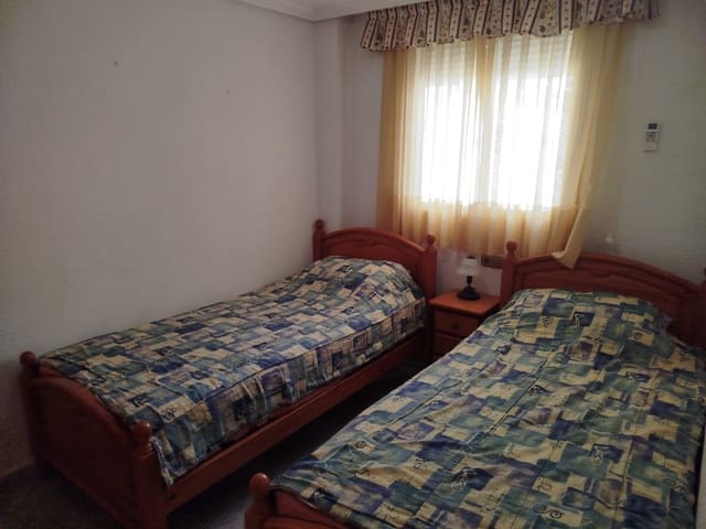 3 slaapkamer Villa te koop in La Zenia, Orihuela met zwembad - € 379.000 (Ref: 9440305)