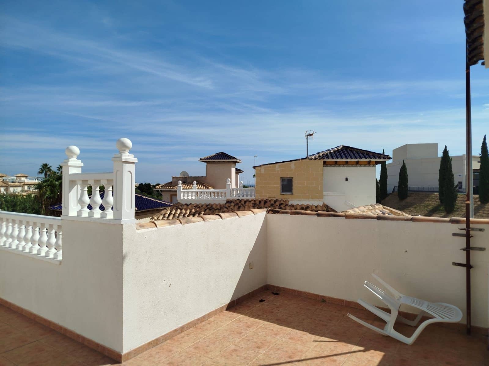 3 slaapkamer Villa te koop in La Zenia met zwembad - € 379.000 (Ref: 9440305)