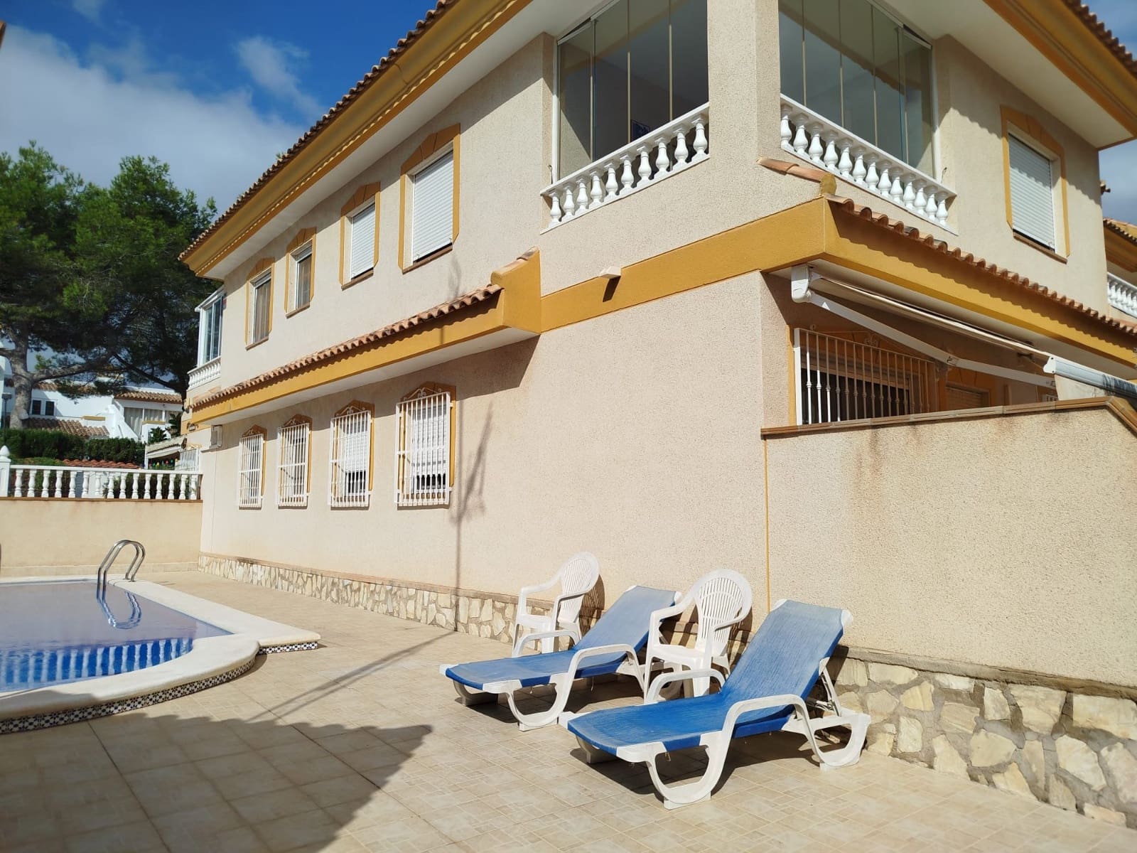 3 sovrum Hus till salu i Villamartin med pool - 240 000 € (Ref: 9440306)