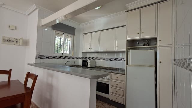 2 slaapkamer Villa te koop in Playa Flamenca, Orihuela met zwembad - € 219.000 (Ref: 9440309)