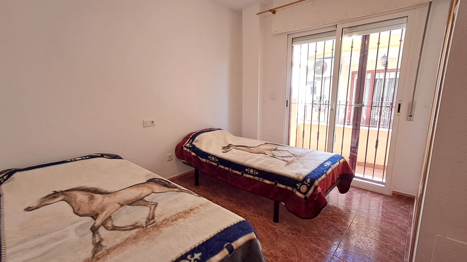 3 slaapkamer Huis te koop in La Zenia met zwembad - € 210.000 (Ref: 9440310)