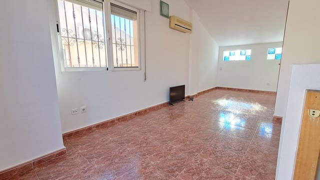 3 slaapkamer Huis te koop in La Zenia, Orihuela met zwembad - € 210.000 (Ref: 9440310)